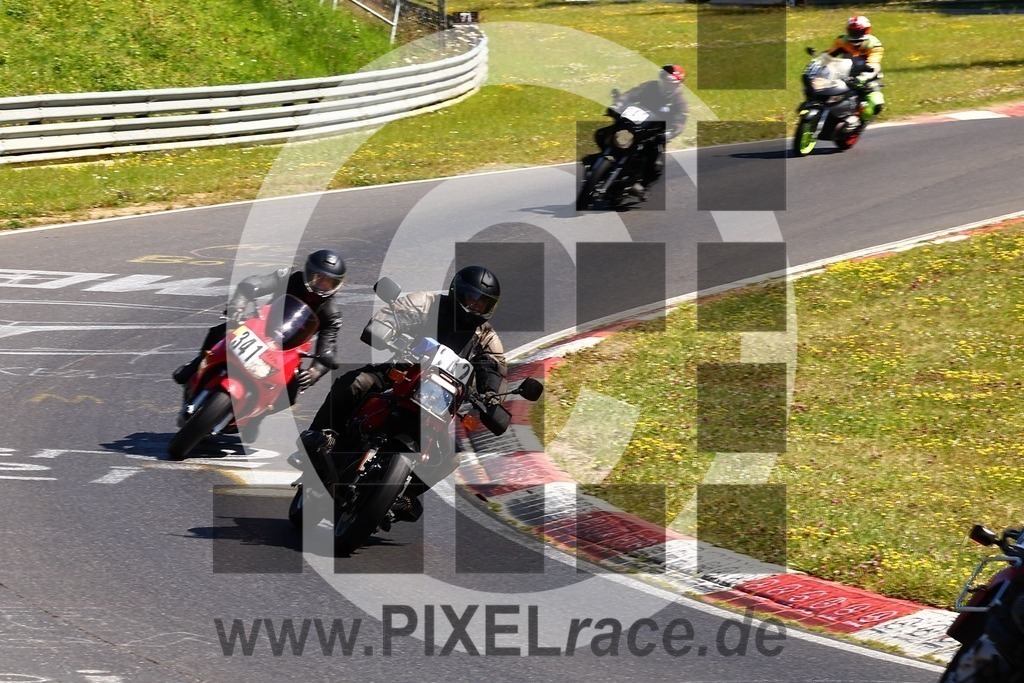 0341-20240729_02078 | Schöne Erinnerungen an spannende Momente - das festzuhalten ist unser Job. PIXELrace.de ist seit 2003 auf den Rennstrecken Europas unterwegs um die Action draußen beim Fahren und die wunderbare Stimmung imm Fahrerlager für euch einzufangen.