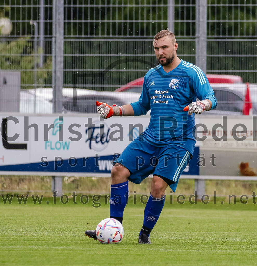 2023-07-29_096_FC_Finsing_gegen_SC_Kirchasch | Finsing, Deutschland, 29.07.2023:
Fußball, Kreisliga 2023 / 2024, 1. Spieltag, FC Finsing gegen SC Kirchasch, Endergebnis: 0:2

Torwart Daniel Schröder (FC Finsing, #1)

Foto: Christian Riedel / fotografie-riedel.net