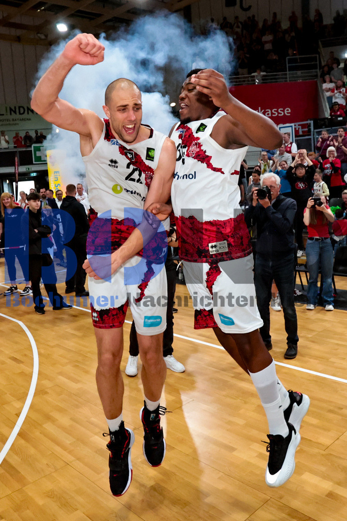 SES_LEVWOL20250525-65 | bond - Realisiert mit Pictrs.com