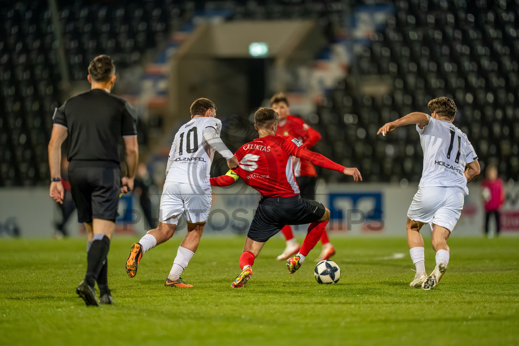 SG Sonnenhof Grossaspach vs. TSV Steinbach Haiger, Fussball, Regionalliga Suedwest, 25. Spieltag, 20.03.2026 | Volkan Celiktas (SG Sonnenhof Großaspach, #05),SG Sonnenhof Grossaspach vs. TSV Steinbach Haiger, Fussball, Regionalliga Suedwest, 25. Spieltag, 20.03.2026Foto: photosbyphips/Philip Ziegler