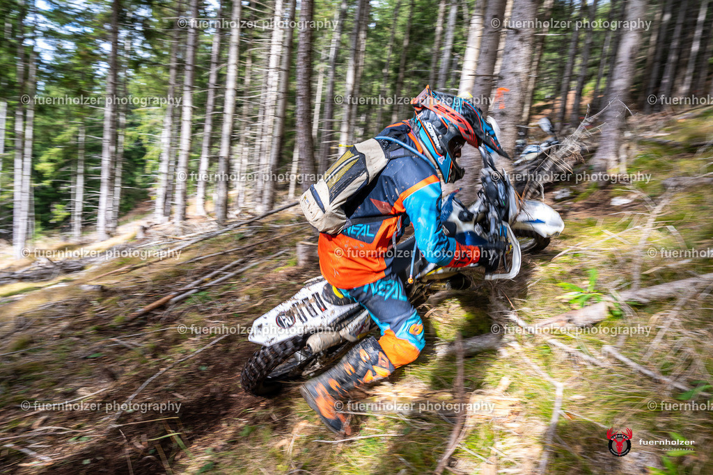 fuernholzer_251026-C1-320 | Fotografische Impressionen von der Red Stag Enduro Extreme by fuernholzer-photography.com. Endurosport in Österreich fotografisch festgehalten von fuernholzer. Auftragsfotografie für Private, Gewerbefotos und Industriefotografie. Eventfotografie, Sportfotografie und Motorsportfotografie. Anbieter von Fotoworkshops, Fototraining, fotografischen Vorträgen und Fotoseminaren.