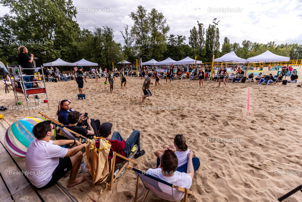 2025-200083753-Strandvölkerball-WM |  24.08.2025; Berlin Foto: Gerold Rebsch - www.beachpics.de
