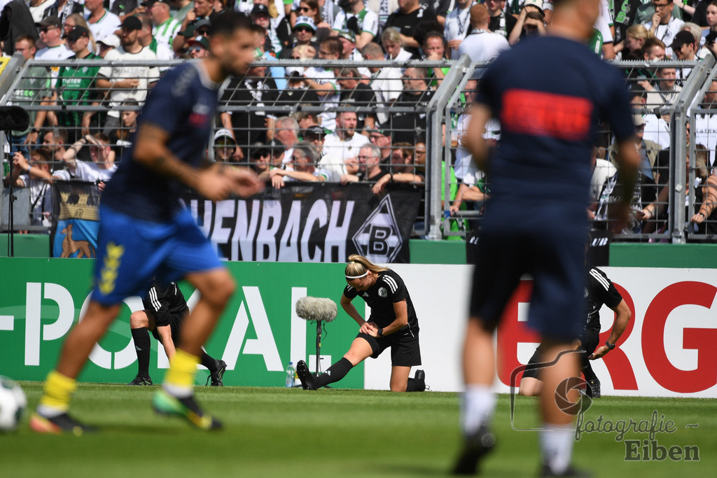 SV Atlas-Delmenhorst-Borussia Mönchengladbach | DFB-Pokal 1. Runde;SV Atlas Delmenhorst (gelb)-Borussia Mönchengladbach (schwarz) am 17.08.2025 in Oldenburg (Marschweg-Stadion), Photo: Philip Eiben 2025 - Realisiert mit Pictrs.com