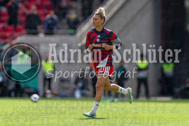 14.05.2026, GER, Fussball, Frauen, DFB-Pokal, Finale, Saison 2025/2026, VfL Wolfsburg - FC Bayern München | Linda Dallmann (Bayern) schaut