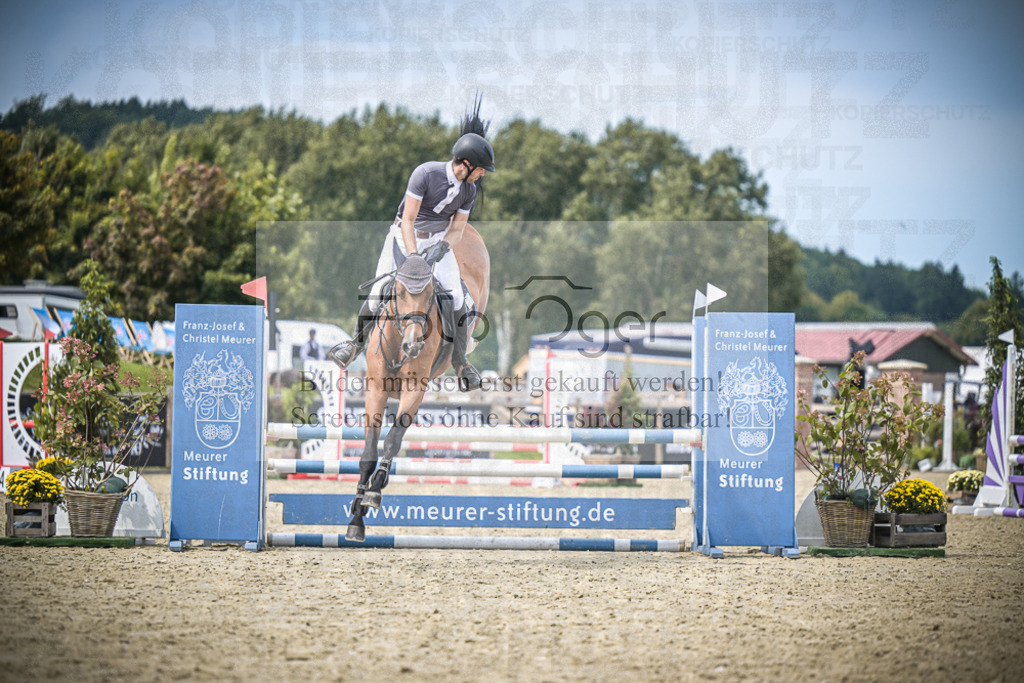 DOS_4349 | Entdecke hochwertige Reitturnierfotos von Foto Oger. Professionell, emotional und authentisch – jetzt Lieblingsmomente im Shop bestellen.Deutschlandweite Turnierfotografie. - Realisiert mit Pictrs.com