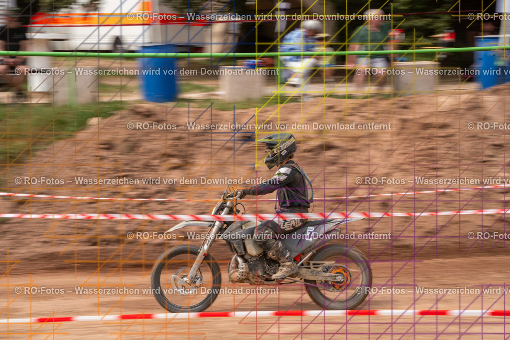 Niederwürzbach 4 Lauf-1835 | Sportfotografie von RO-Fotos: Motorsport, Motocross, Enduro, Laufveranstaltungen und Triathlon. Professionelle Fotos von Sportlern und Events. - Realisiert mit Pictrs.com