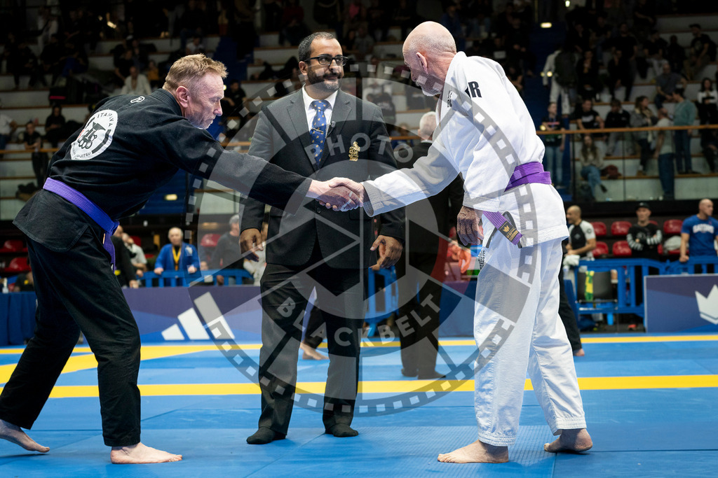 20240125PBB02547 | Fighters compete during the sixth day of the Brazilian Jiu-jitsu European Championship of the IBJJF in Paris, France, on January 25, 2024.