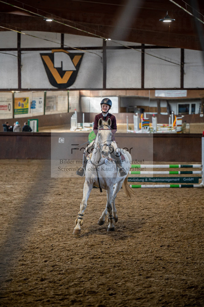 Hallenreittunier Voxtrup 2023 | Entdecke hochwertige Reitturnierfotos von Foto Oger. Professionell, emotional und authentisch – jetzt Lieblingsmomente im Shop bestellen.Deutschlandweite Turnierfotografie. - Realisiert mit Pictrs.com