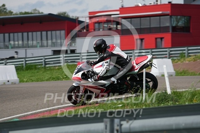 2024_05_14_PBK_23711 | Sportfotografie; SlowMotion; Video; Rennstrecke; Hafeneger; Speer; Racing; RSE; BMW; CBO; Trackday; Motorsportarena; Hockenheimring; Brno; Most; Barcelona; Valencia