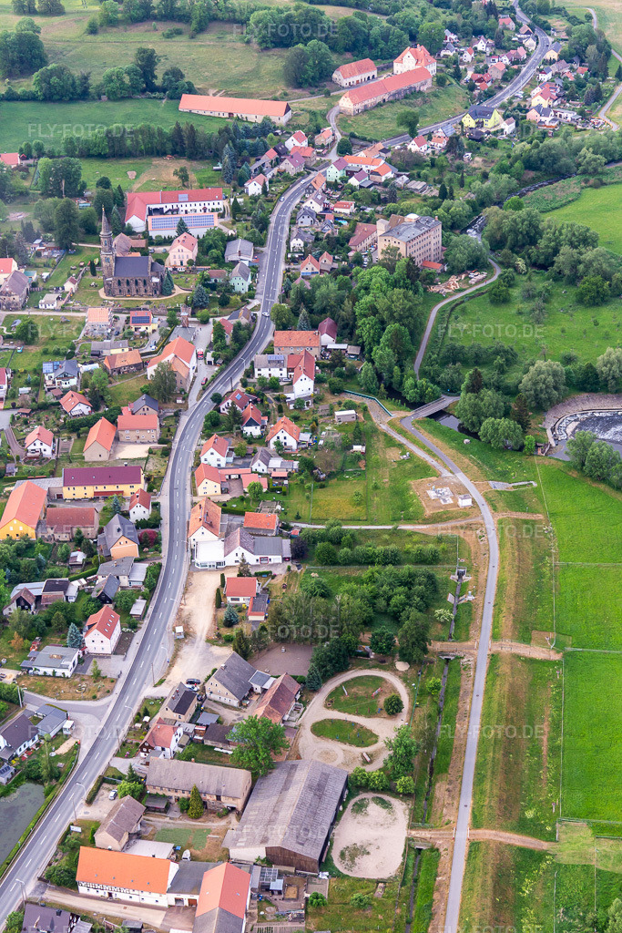 Luftbild: Hautpstr im Ortsteil Leuba in Ostritz im Bundesland Sachsen in Deutschland. Foto: IMG_141677.jpg vom 23.05.2024 durch Werner Riehm/FLY-FOTO.de