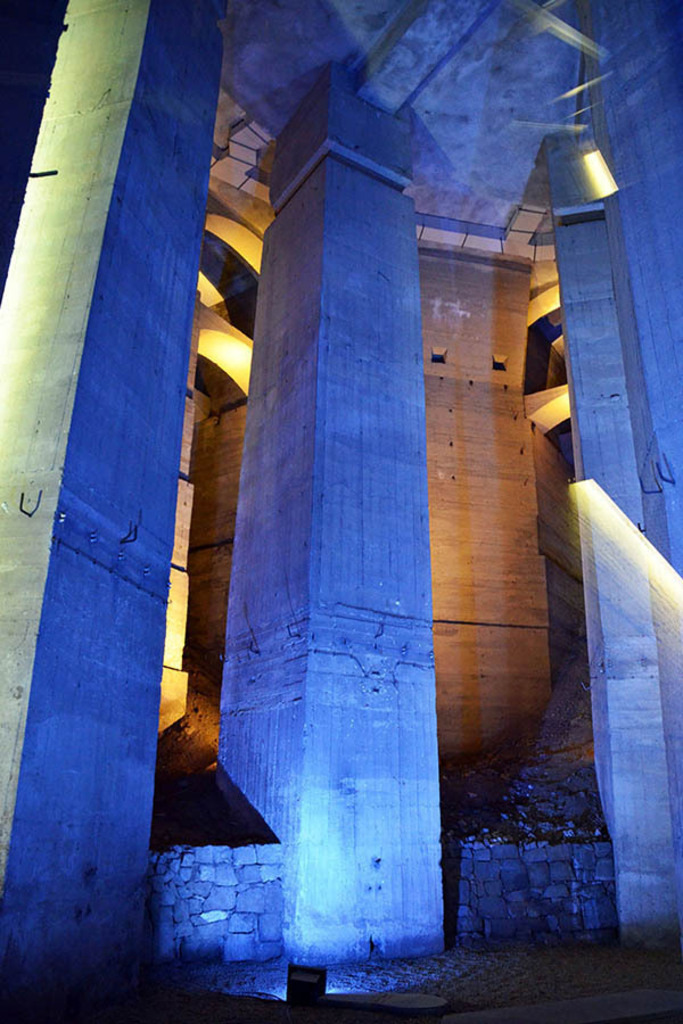 Völkerschlachtdenkmal - Fundamentebene | Entdecke über 20 Kategorien Leipzig-Motive: Foto-Downloads, hochwertige Poster, Leinwand- & Fine-Art-Prints. Jetzt Lieblingsfoto im Bildlexikon Leipzig Shop bestellen!