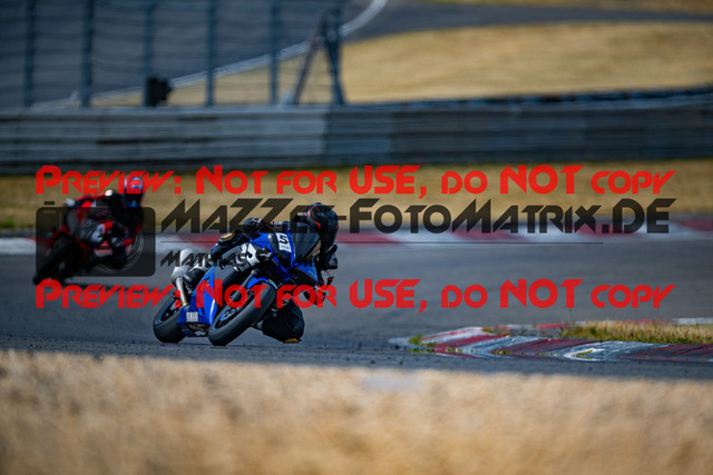 MaZZes_FotoMatrix_230719_0938 | GELB