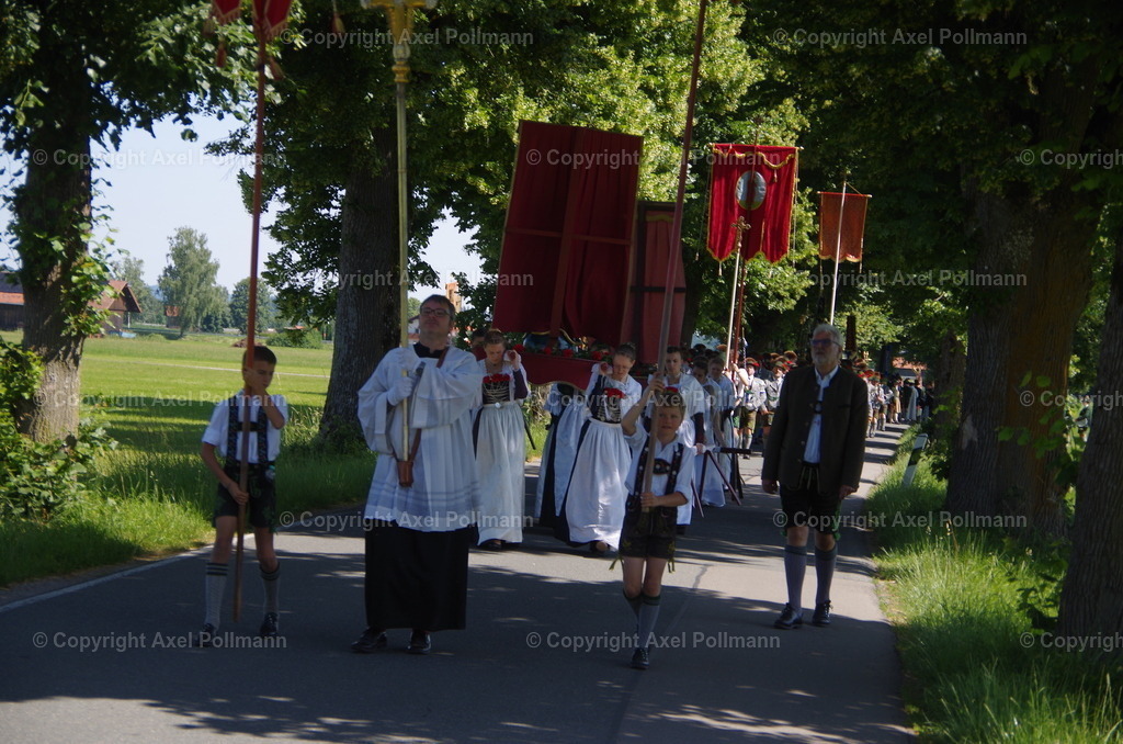 IMGP6205 | fotografiert von Axel PollmannLeonhardi Wallfahrt Benediktbeuern und Murnau, Fronleichnam, Fasching, Landschaft im Loisachtal und Benediktbeuern  - Realisiert mit Pictrs.com