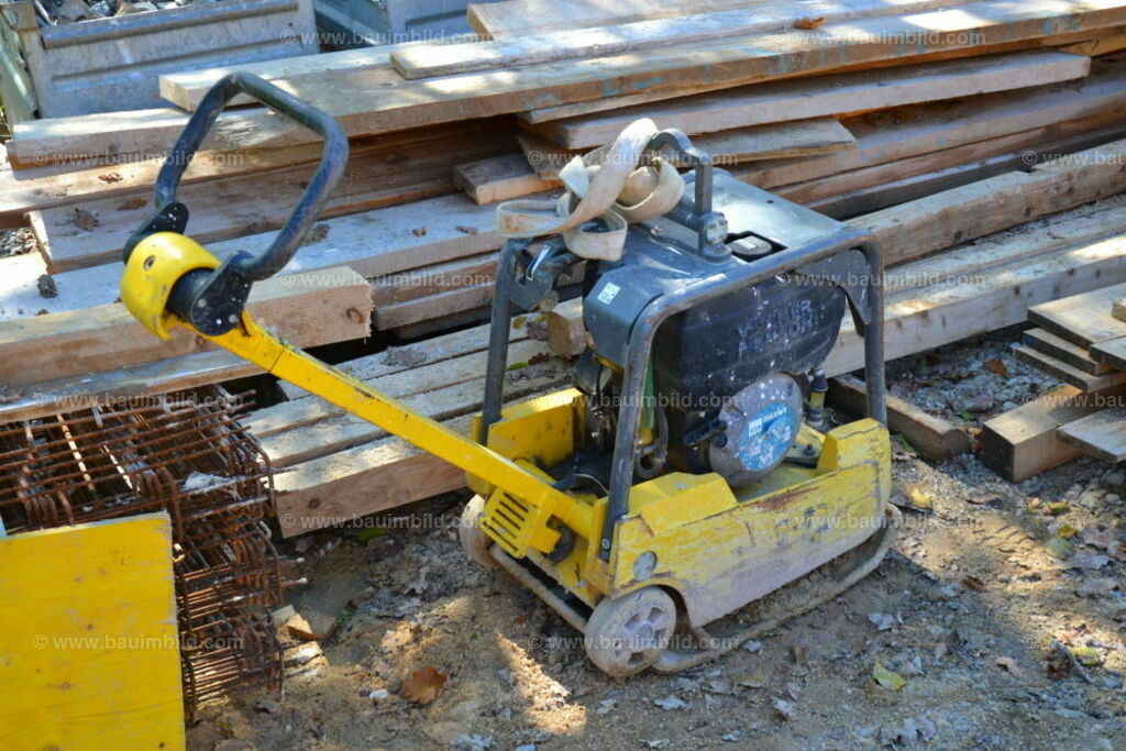 bib-lg01-baustelleneinrichtung-0100 | Nach LV-Leistungsgruppen sortierte Detailfotos über den Bau eines Hauses. Alle Hausbau-Bilder direkt vom Urheber und Autor der Website Haus-Selber-Bauen.com