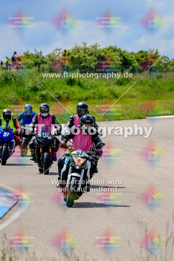 MotoTeam-0113 | Hier findet Ihr Bilder von Touristenfahrten auf der Nürburgring Nordschleife oder von anderen Veranstaltungen die ich besucht habe. Viel Spass beim Durch Schauen 
