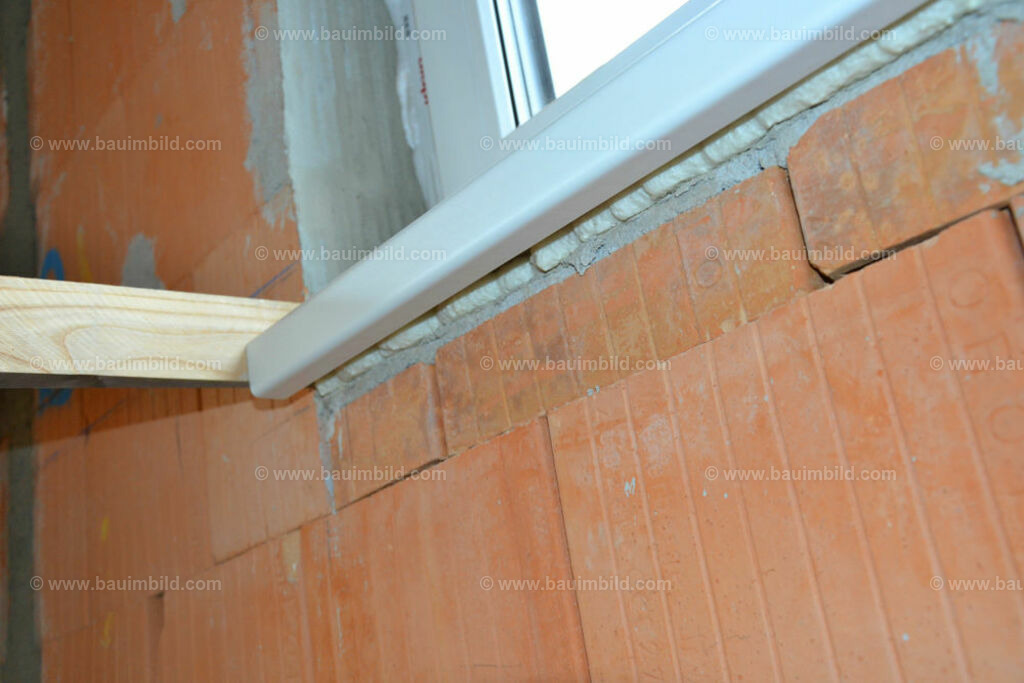 bib-lg14-fenster-0095 | Nach LV-Leistungsgruppen sortierte Detailfotos über den Bau eines Hauses. Alle Hausbau-Bilder direkt vom Urheber und Autor der Website Haus-Selber-Bauen.com