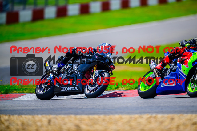 MaZZes_FotoMatrix_240717_6007705_9725 | WEISS