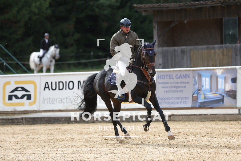 0P6A8617 | Willkommen bei Brunnmayr - Design & Fotografie – Ihrem Spezialisten für Reitturniere und Pferdeveranstaltungen in Oberösterreich, Salzburg und Bayern! Seit über 17 Jahren sind wir leidenschaftlich dabei.