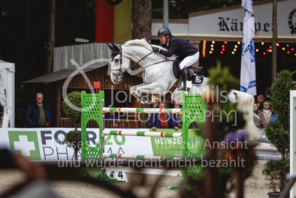 240915_OWLCh_GP-830 | Deine schönsten Turniermomente als professionelle Fotos! Entdecke hochwertige Pferdesport-Fotografie im Online-Shop. Jetzt Fotos finden & bestellen!