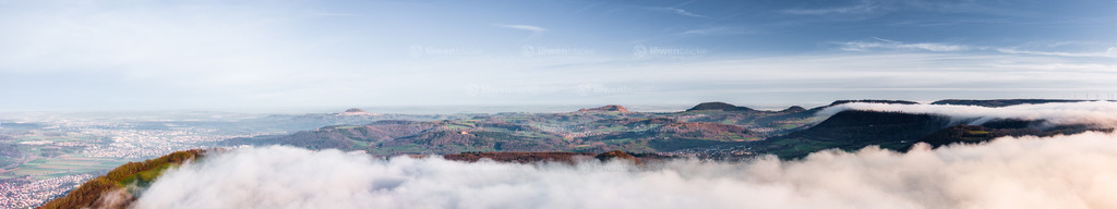 Blick von der Kuchalb auf die Kaiserberge und Teile des Landkreises | löwenblicke | shop