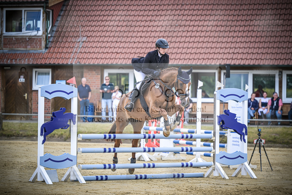 DOS_3089 | Entdecke hochwertige Reitturnierfotos von Foto Oger. Professionell, emotional und authentisch – jetzt Lieblingsmomente im Shop bestellen. - Realisiert mit Pictrs.com