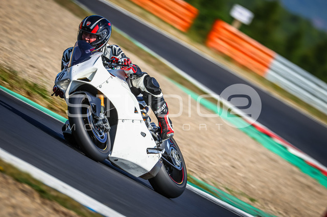 0016-260803MM-047_16 | Deine Full-Service-Agentur für ✔️Videoproduktionen und ✔️Motorsportfotografie Jetzt Angebot anfragen!