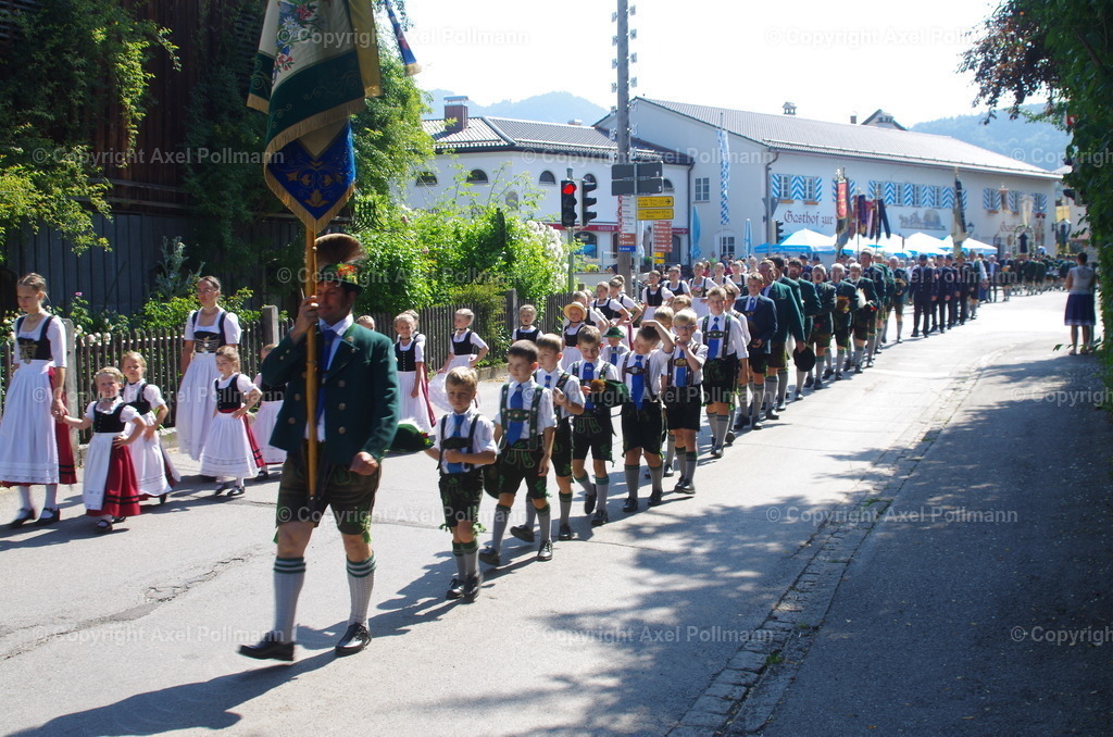IMGP4018 | fotografiert von Axel PollmannLeonhardi Wallfahrt Benediktbeuern und Murnau, Fronleichnam, Fasching, Landschaft im Loisachtal und Benediktbeuern  - Realisiert mit Pictrs.com