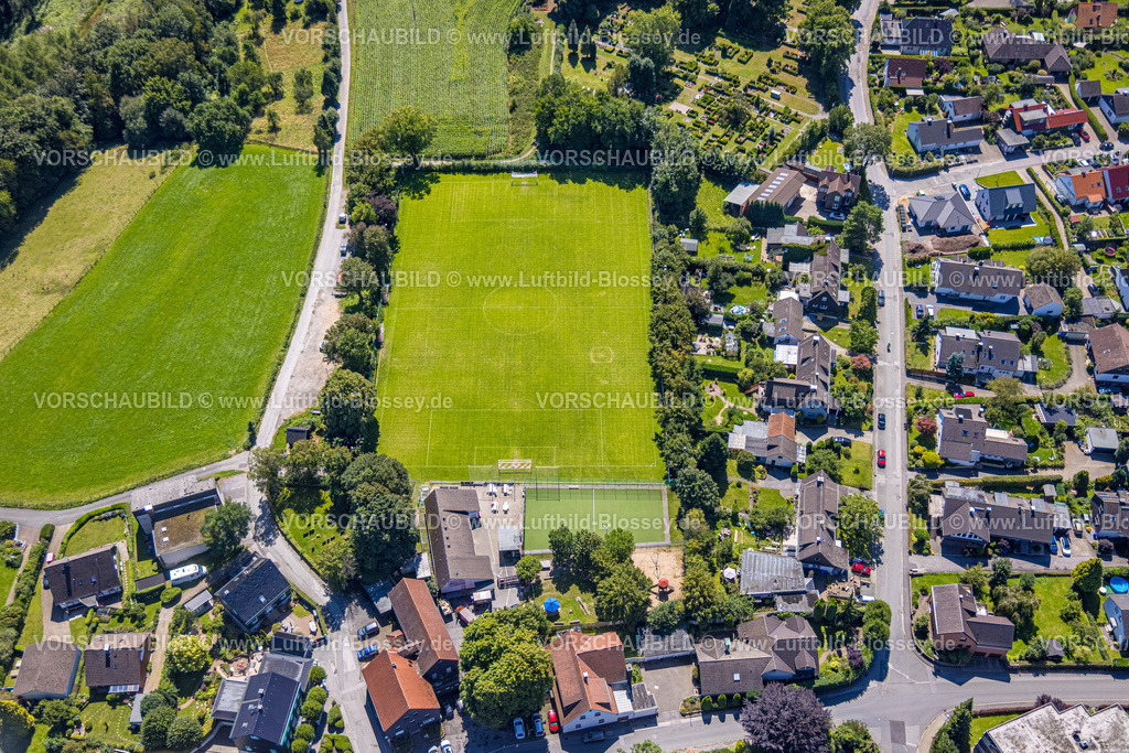 Ennepetal230801619 | Luftbild, Sportplatz Rüggeberg, Freifläche am Friedhof, Ennepetal, Ruhrgebiet, Nordrhein-Westfalen, Deutschland