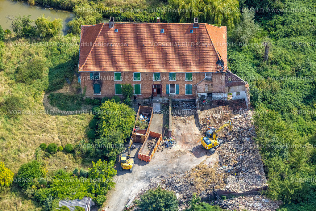 Hamm220809827Uentrop | Luftbild, Haus Hohenover, ehemaliges Wasserschloss, Brandschaden nach dem Feuer, Norddinker, Uentrop, Hamm, Ruhrgebiet, Nordrhein-Westfalen, Deutschland