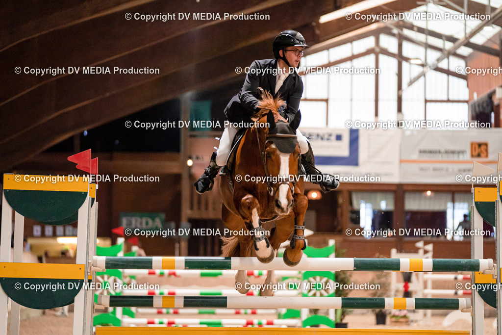 Springen Tag 1-798 | dv-media-shop - Realisiert mit Pictrs.com