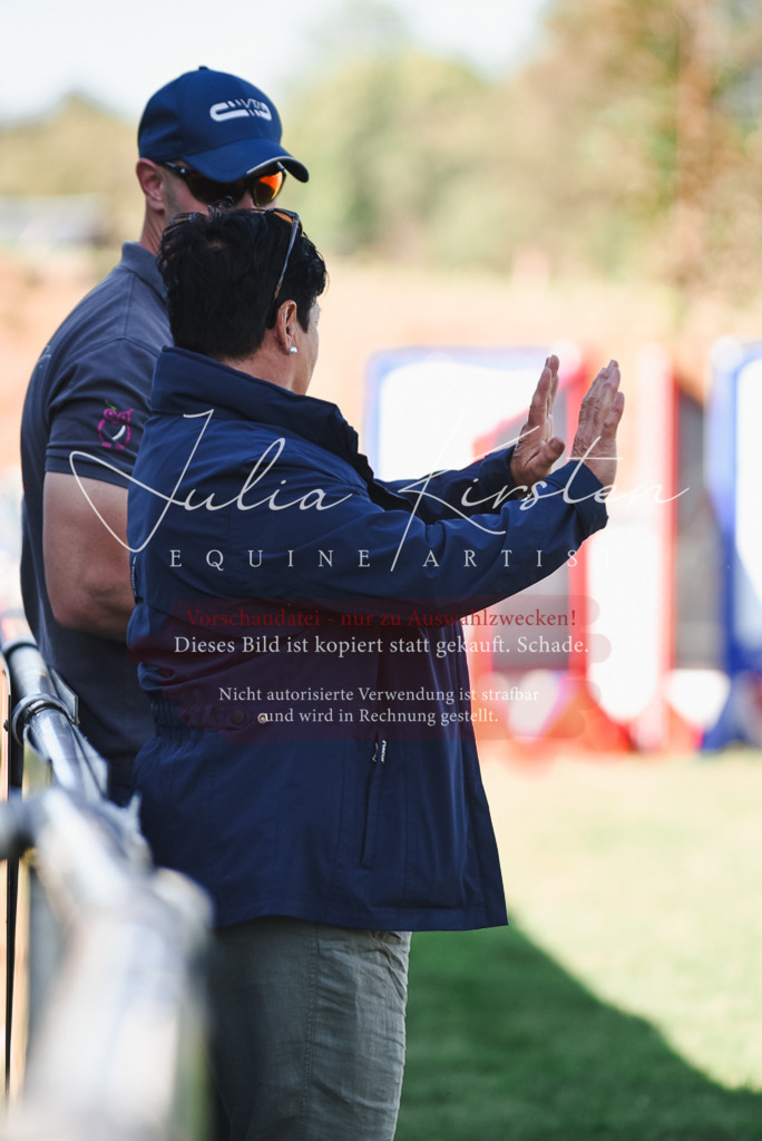 DSC_2290 | Pferde- und Turnierfotografie in Westsachsen. Pferdeportraits, Auftragszeichnungen und intuitive Kunst.