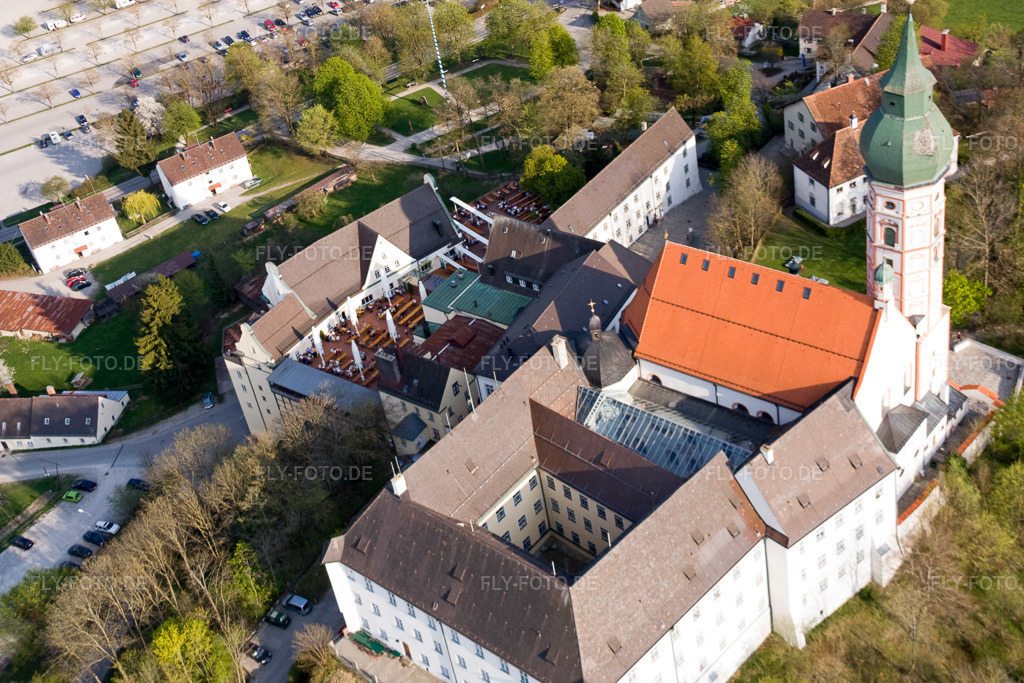 Luftbild: Kloster-Brauerei Andechs im Ortsteil Erling in Andechs im Bundesland Bayern in Deutschland. Foto: IMG_17897.jpg vom 15.04.2009 durch Werner Riehm/FLY-FOTO.deKloster Andechs