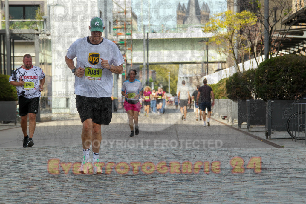 250920_1337_EV4_6315 | Sportfotografie im Rhein-Sieg Kreis, Köln, Bonn, NRW, Rheinland Pfalz, Hessen, etc. Unser Tätigkeitsfeld umfasst den Laufsport vom Volkslauf über den Marathon, Duathlon, Triathon bis zum Ultralauf wie Kölnpfad Ultra oder Schindertrail.