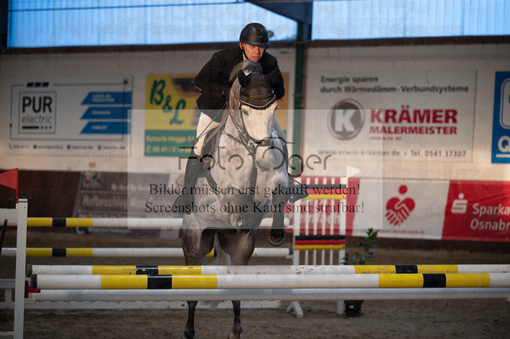 Hallenreittunier Voxtrup 2023 | Entdecke hochwertige Reitturnierfotos von Foto Oger. Professionell, emotional und authentisch – jetzt Lieblingsmomente im Shop bestellen.Deutschlandweite Turnierfotografie. - Realisiert mit Pictrs.com
