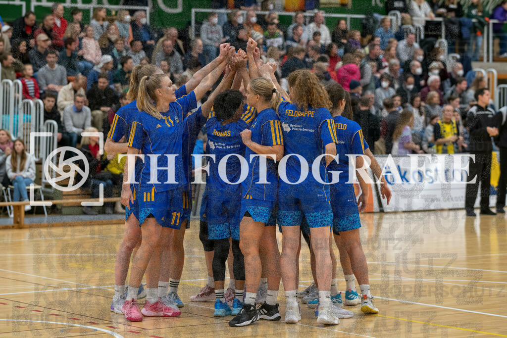 GER, Eisvoegel USC Freiburg - Alba Berlin, Basketball, Toyota Damen Basketball Bundesliga, 6. Spieltag, Saison 2022/2023, 12.11.2022 | Das Team Alba Berlin

GER, Eisvoegel USC Freiburg - Alba Berlin, Basketball, Toyota Damen Basketball Bundesliga, 6. Spieltag, Saison 2022/2023, 12.11.2022

Foto: THF Sport/Thomas Heß