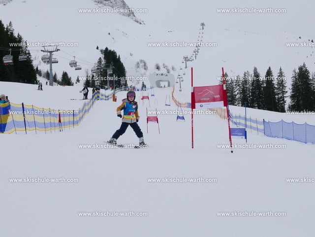 Gruppe Hanne (3) | Photos von der Skischule Warth - Realisiert mit Pictrs.com