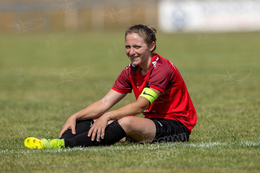 1. FC Rodewisch vs. RasenBallsport Leipzig II | Sachsenlotto Landespokal Frauen Ausscheidungsrunde 2026/27: 1. FC Rodewisch vs. RasenBallsport Leipzig II - Realisiert mit Pictrs.com