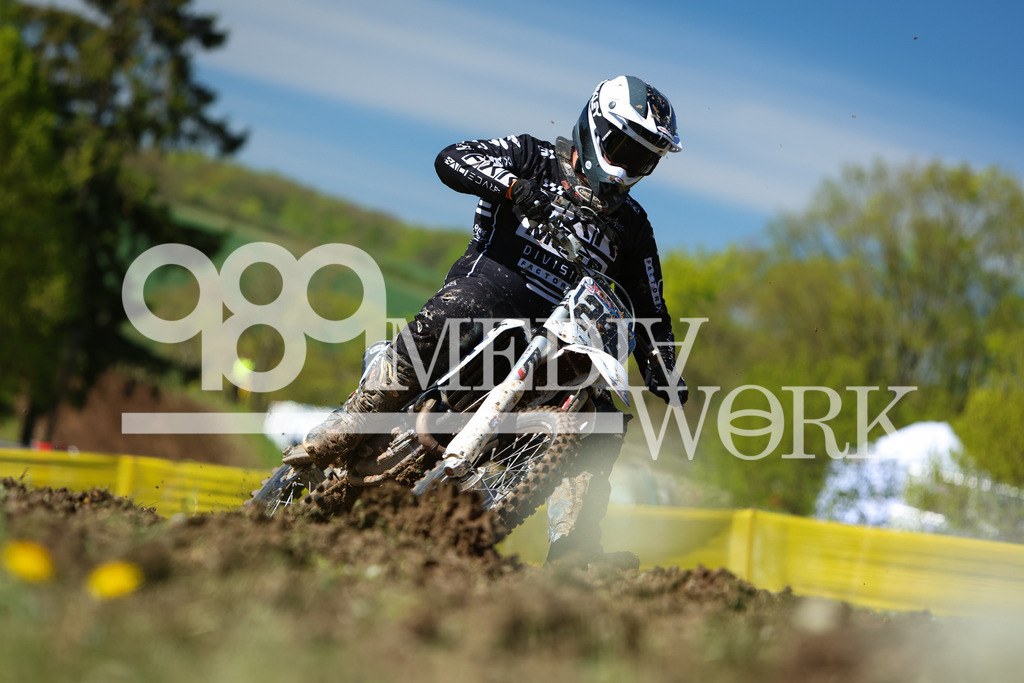 5E6A5951 | 989 MEDIAWORK