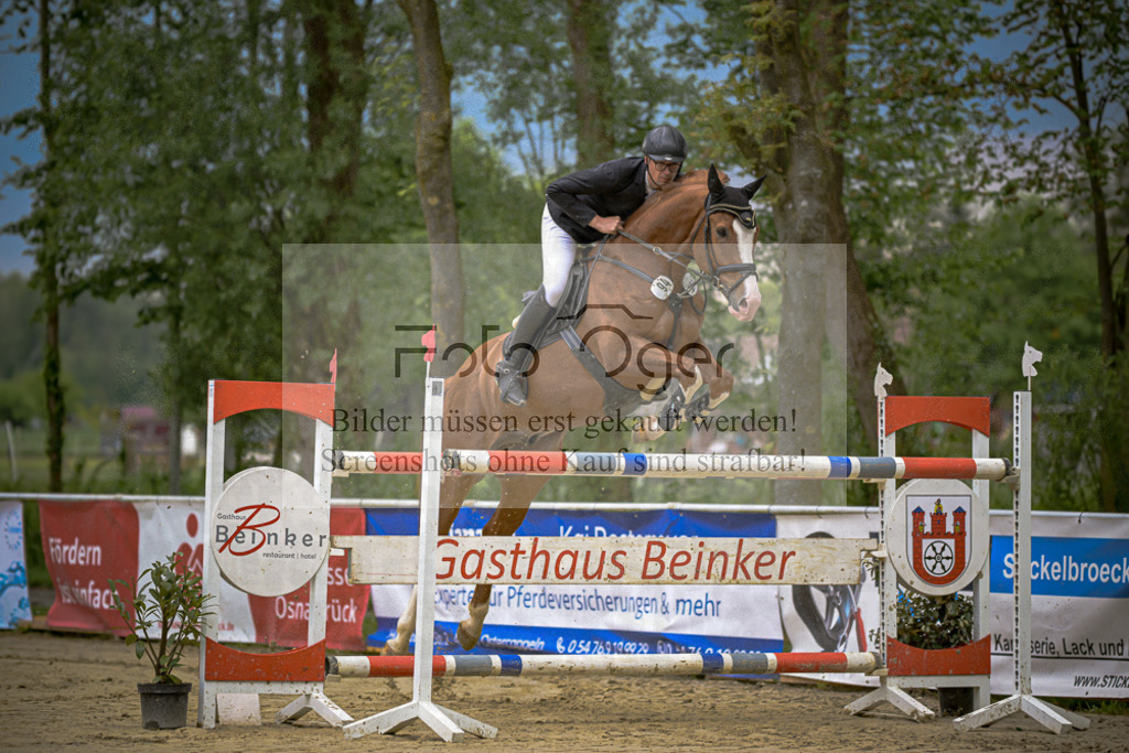 20240505-DOS_2967 | Entdecke hochwertige Reitturnierfotos von Foto Oger. Professionell, emotional und authentisch – jetzt Lieblingsmomente im Shop bestellen.Deutschlandweite Turnierfotografie. - Realized with Pictrs.com