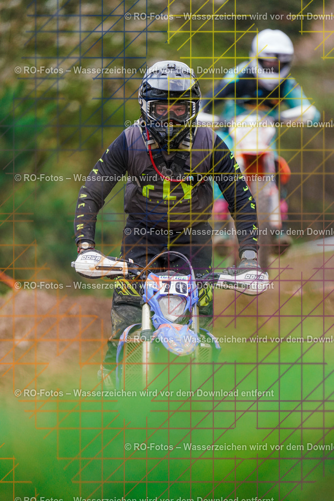 5 Lauf Mernes-600 | Sportfotografie von RO-Fotos: Motorsport, Motocross, Enduro, Laufveranstaltungen und Triathlon. Professionelle Fotos von Sportlern und Events. - Realisiert mit Pictrs.com