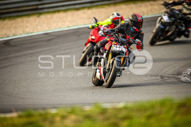 0396-240925_MO-014_396 | Deine Full-Service-Agentur für ✔️Videoproduktionen und ✔️Motorsportfotografie Jetzt Angebot anfragen!