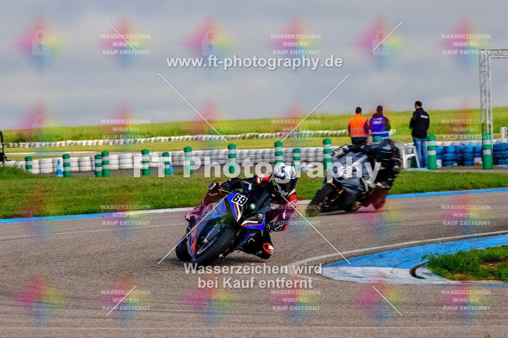 MotoTeam-8357 | Hier findet Ihr Bilder von Touristenfahrten auf der Nürburgring Nordschleife oder von anderen Veranstaltungen die ich besucht habe. Viel Spass beim Durch Schauen 