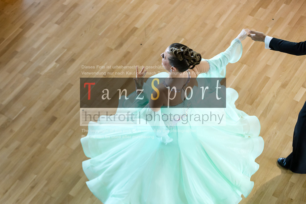 20240525_RL-Masters3-Std_4839 | Tanzsportbilder, Standardtanz, Lateintanz, WDSF, DTV, LTVB, dancecomp, goc, hessen tanzt, blaues band der spree, walzer, tango, wiener walzer, slowfox, quickstepp, samba, rumba, cha-cha-cha, paso doble. jive, hd-kroft photography, turniertanzsport