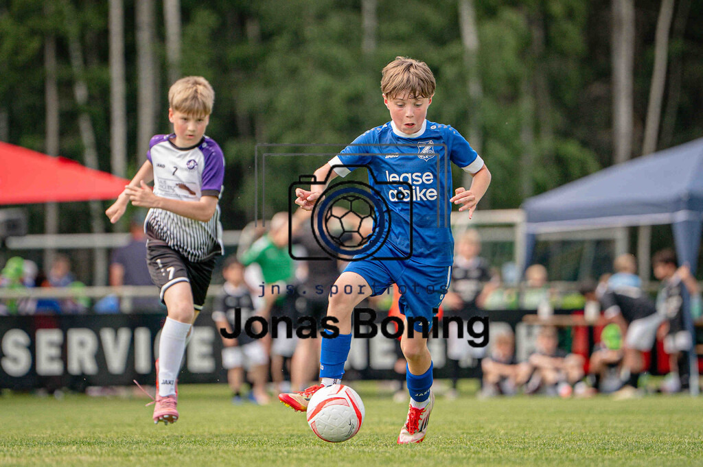 Fußball I E-Junioren I Saison 2025-2026 I OM-Cup Lüsche I Samstag  I 22732 | jns.sportfotos - Realisiert mit Pictrs.com