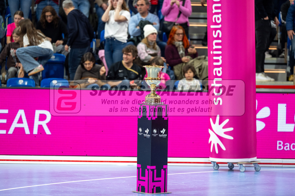 Halle EM Finale _ Siegerehrung 11.1.26 SG kl-1174 | Hockey,Sport,Fieldhockey,1.Bundesliga,2.Bundesliga,Sportfotografie,Shop,Sportphotography,Feldhockey,Hockeyliga