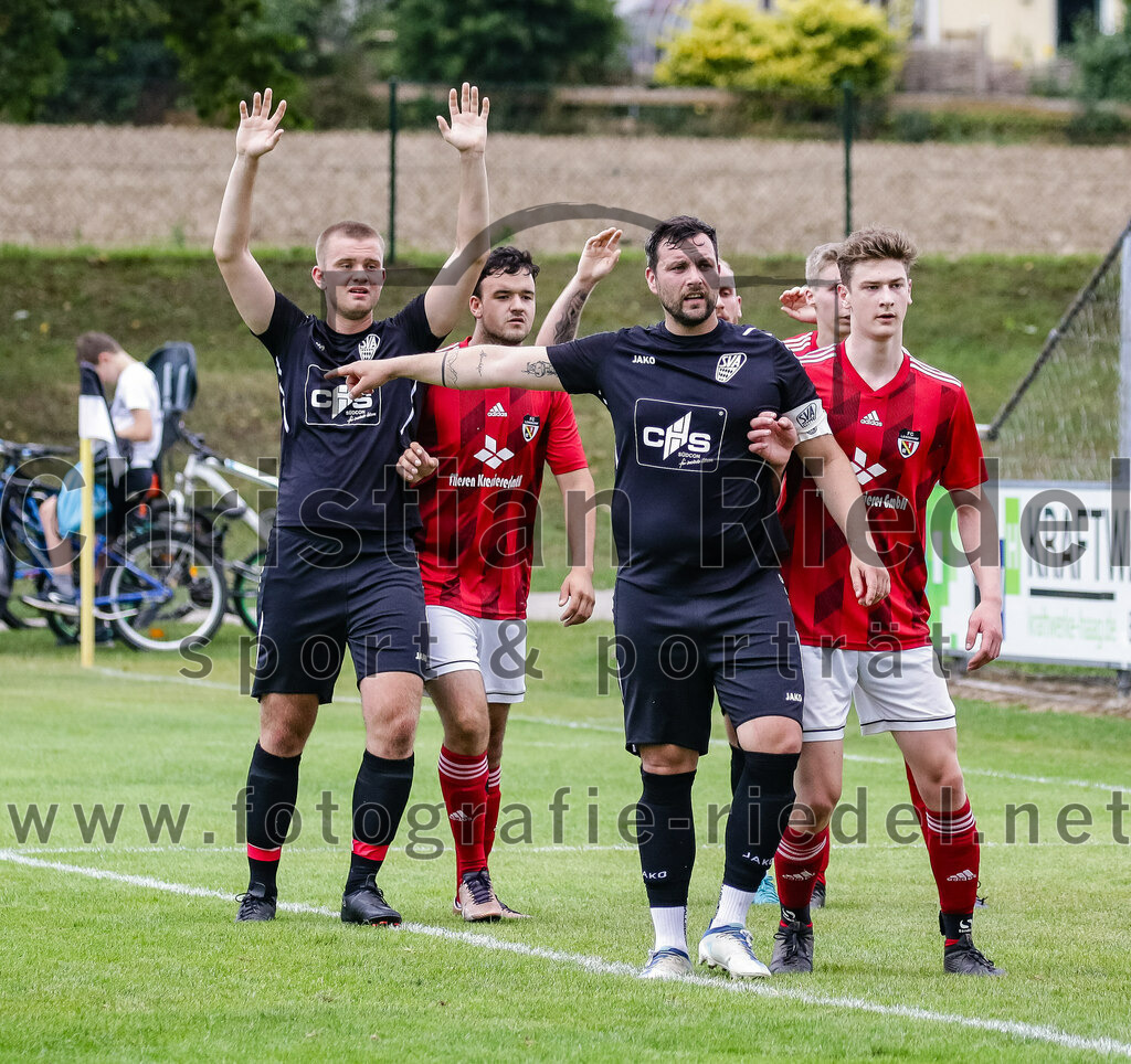 2023-07-30_042_FC_Lengdorf_II_gegen_SG_Anzing_Parsdorf | Lengdorf, Deutschland, 30.07.2023:
Fußball, Kreisliga 2023 / 2024, 1. Spieltag, FC Lengdorf gegen SpVgg Altenerding, Endergebnis: 0:1

Foto: Christian Riedel / fotografie-riedel.net
