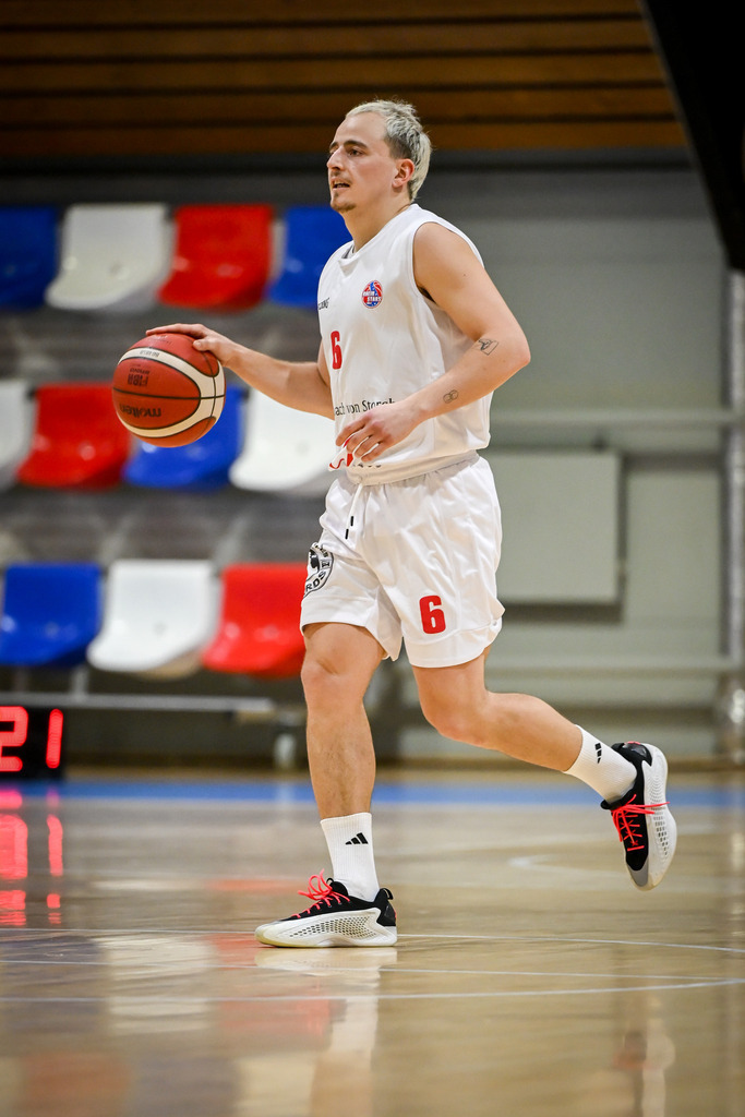 gml_041 | Fotos von Basketballspielen aus dem Raum NRW fotografiert von Gero Mueller-Laschet und Daniel Schaefer - Realisiert mit Pictrs.com