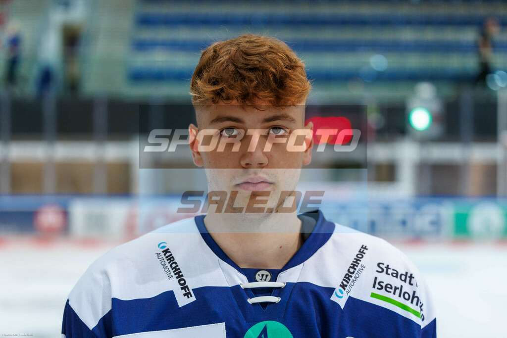 Iserlohn Roosters Teamshooting | Lukas Jung - Realisiert mit Pictrs.com