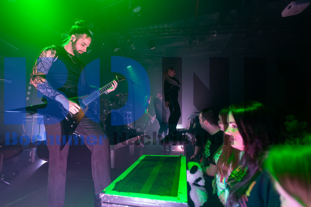 SES_ENIKOL20250501-15 | bond - Realisiert mit Pictrs.com