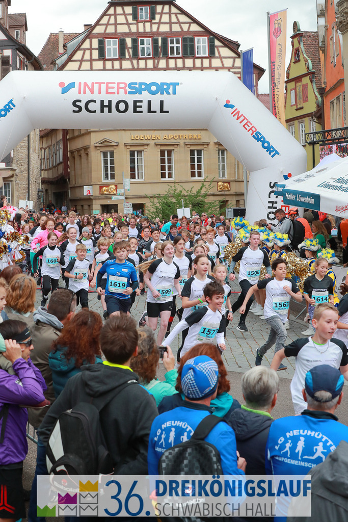 Stadtwerke Schüler und Jugendlauf 1,7km | 3koenigslauf 2022 Stadtwerke Schüler und Jugenlauf 1,7km - Realisiert mit Pictrs.com